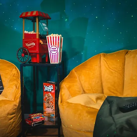 Noor - Golden Mood Or Cinema Luxe شقة *