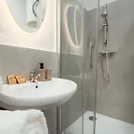 Noor - Golden Mood Or Cinema Luxe Apartment