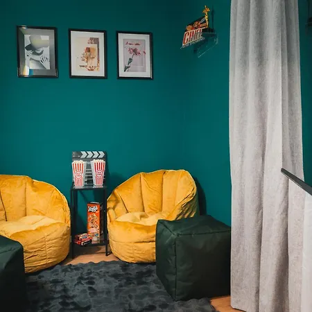 Noor - Golden Mood Or Cinema Luxe Apartment