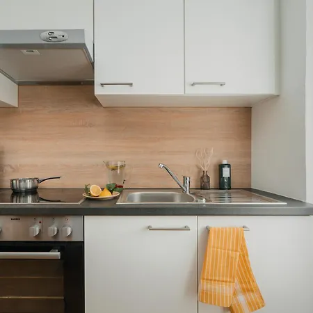 Noor - Golden Mood Or Cinema Luxe * Γκρατς